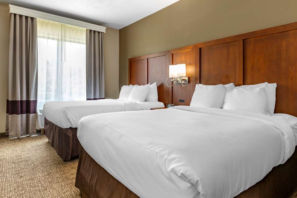 Comfort Suites Clayton Garner - photo 12
