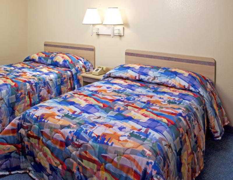 Motel 6 Los Angeles Santa Fe Springs - photo 2