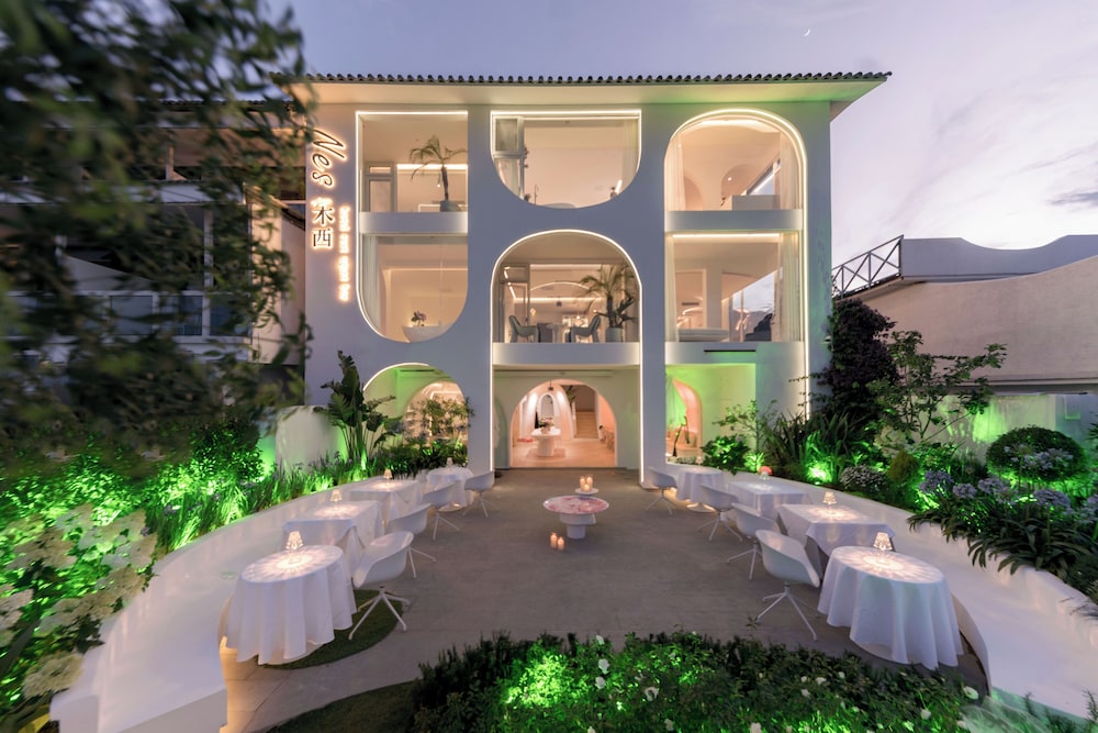 Dali Nest Secret Garden Lake View Inn in Dali, People's Republic of China