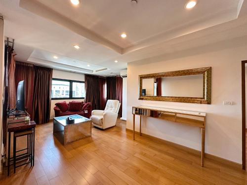 Residence on Sathorn CBD