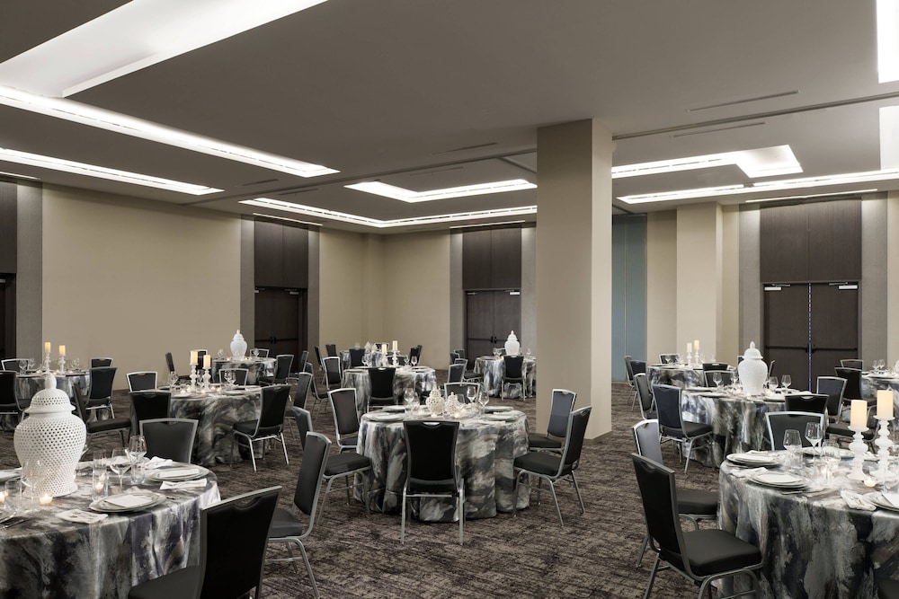 AC Hotel by Marriott Tallahassee Universities at the Capitol - photo 43