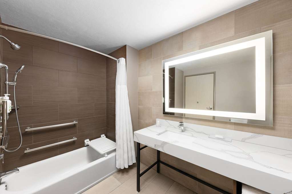 Wingate by Wyndham Kingman - photo 9