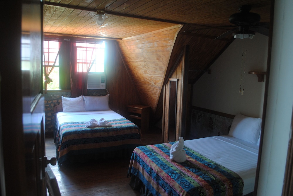 Sea Front Inn in Punta Gorda, Belize