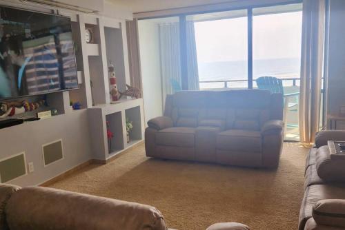Aliki Atrium Beachfront Condo — 4-Star Luxury Hotel in Ormond Beach, United States