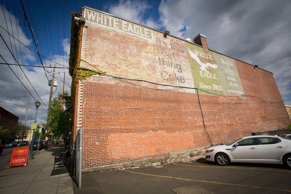 McMenamins White Eagle - photo 22