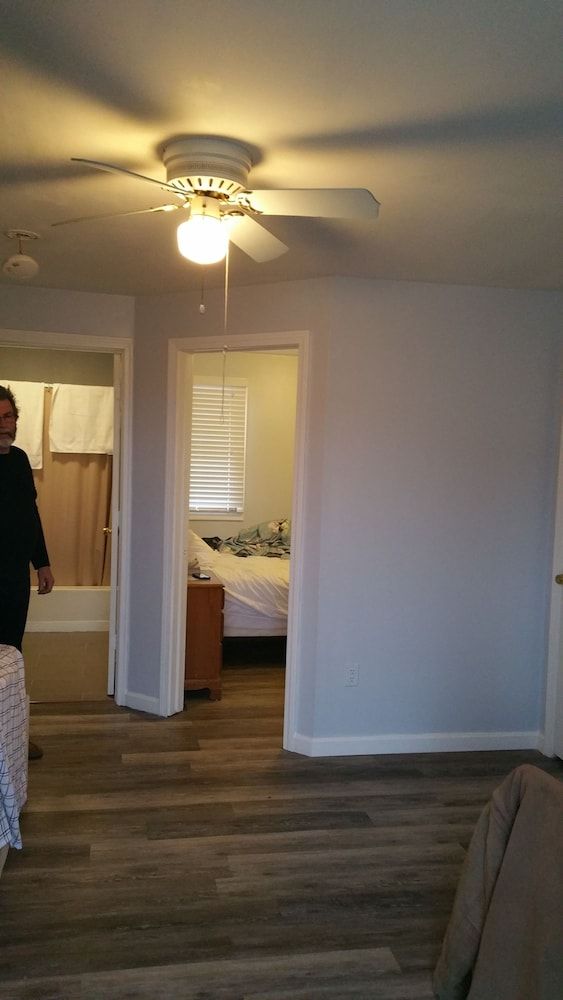 12 Ashworth Ave - photo 12