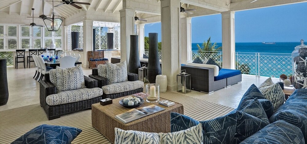 Smugglers Cove 7 The Penthouse — 4-Star Luxury Hotel in Holetown, Barbados