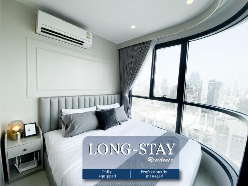 Luxury Skyview 1BR Ultra Fast WiFi Chit Lom — 4-Star Luxury Hotel in Bangkok, Thailand