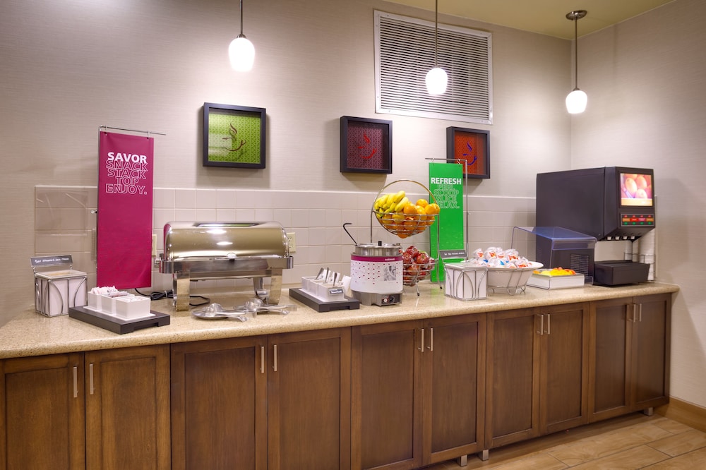 Hampton Inn by Hilton Irvine East Lake Forest - photo 31
