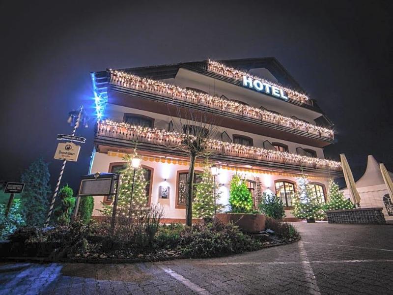 Hotel Zur Moselbrv Cke — Schweich