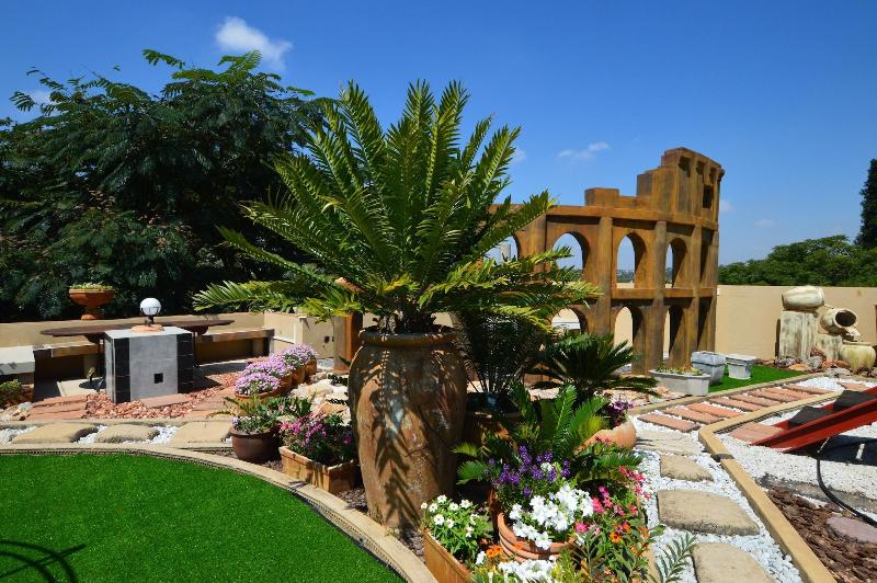 Kiwara Guesthouse — 4-Star Luxury Hotel in Randburg, South Africa
