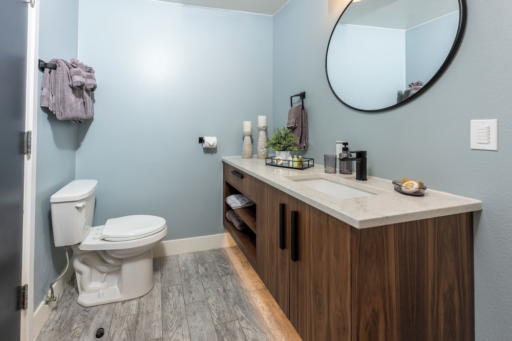 Seaside Oceanfront Inn - photo 129