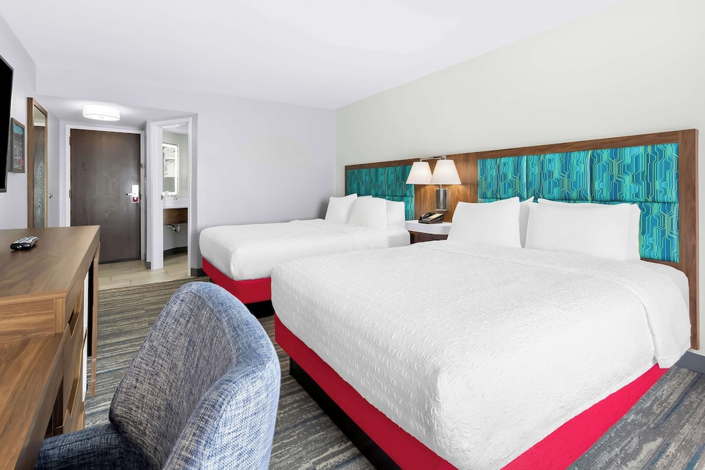 Hampton Inn Washington - photo 8