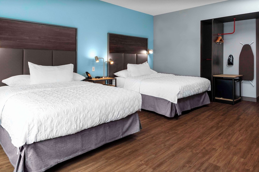 Tru by Hilton Manteca - photo 6