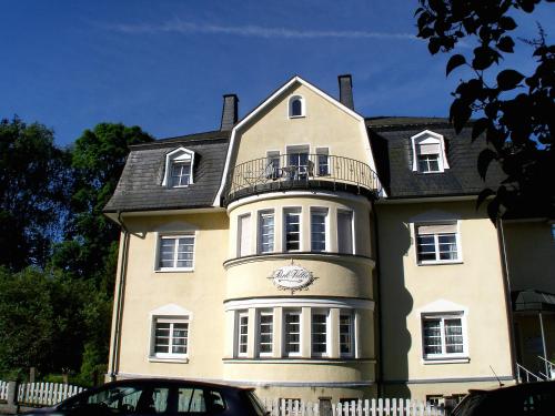 Park Villa — 4-Star Luxury Hotel in Bad Steben, Germany