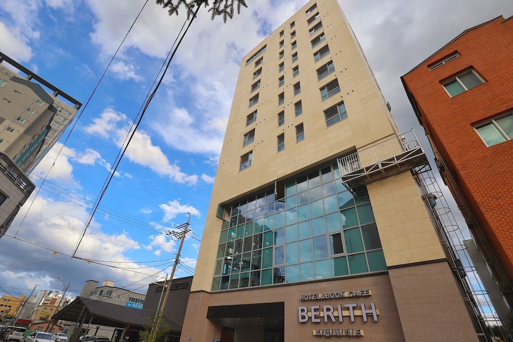 Berith Hotel in Sokcho, South Korea