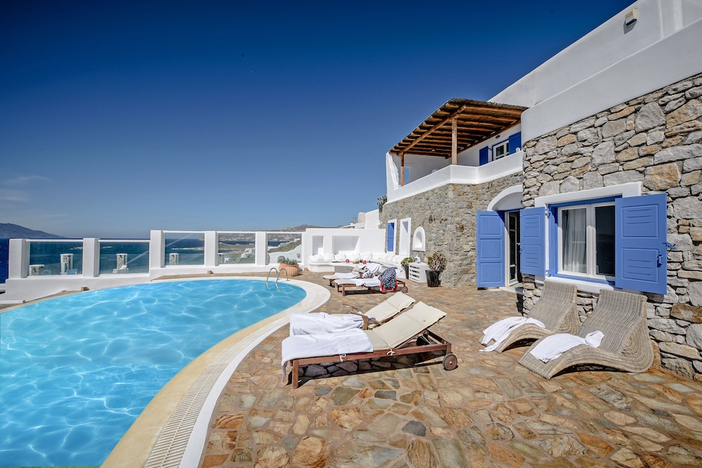 Mykonos Art Villas — 4-Star Luxury Hotel in Mykonos, Greece