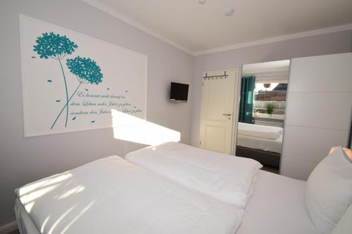 Ferienwohnung Whg.3 im Haus Sarah — 4-Star Luxury Hotel in Busum, Germany
