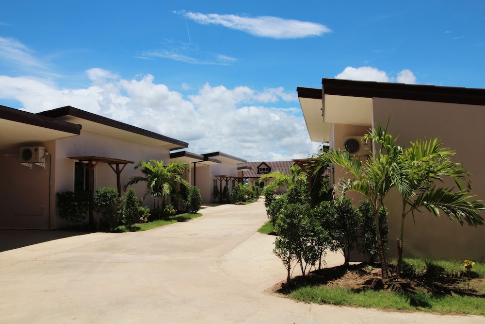 On Green Resort — hotel in Tha Yang