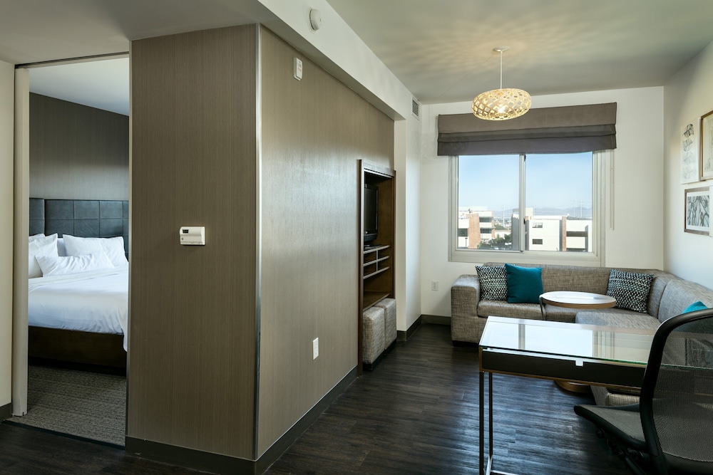 Element Las Vegas Summerlin - photo 7