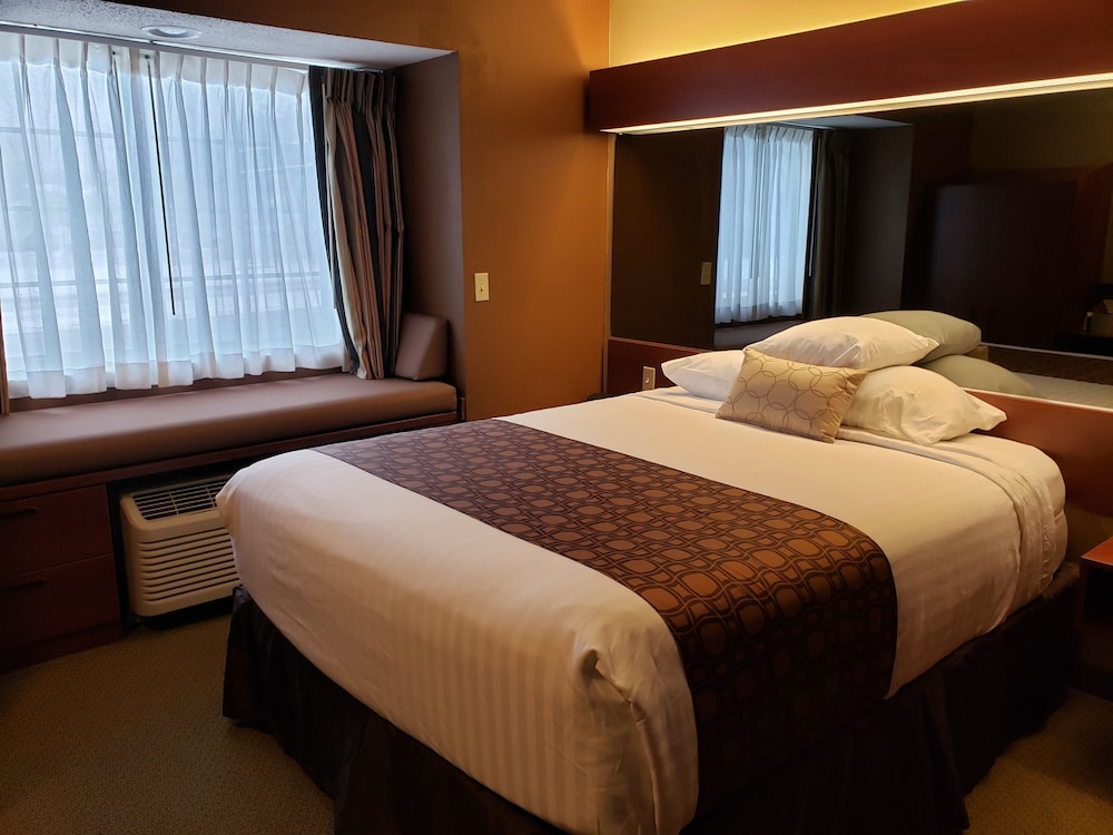 Microtel Inn & Suites by Wyndham Dover - photo 22