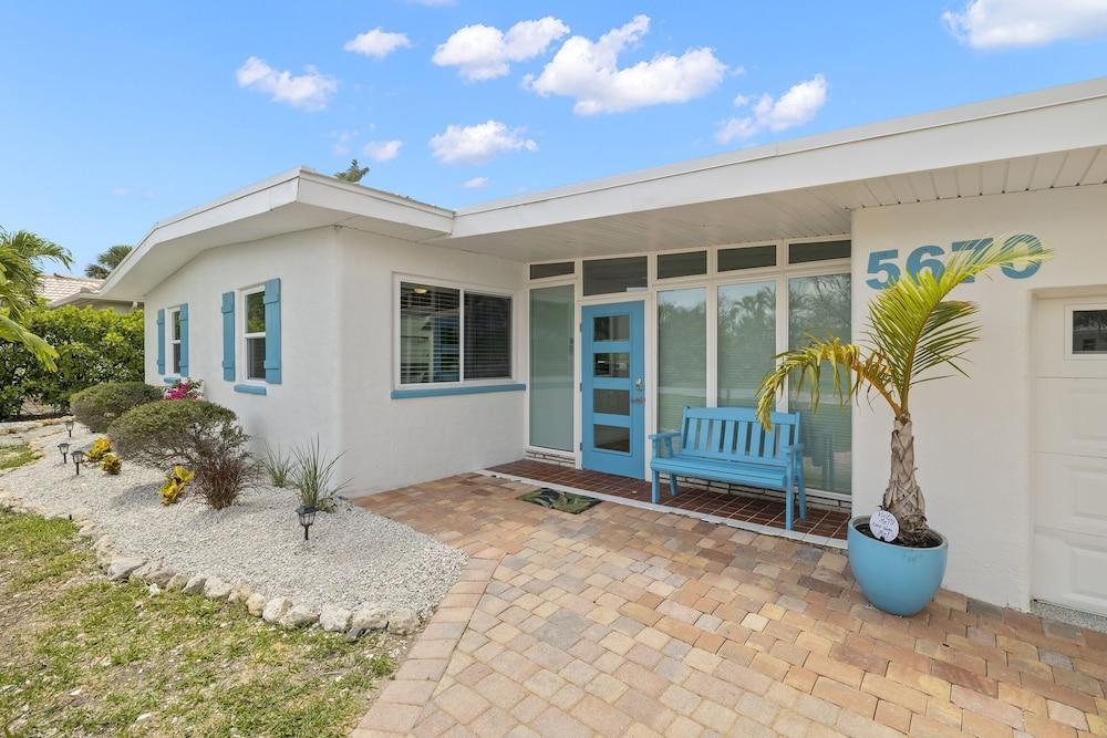 5670 Williams Drive in Fort Myers Beach, United States