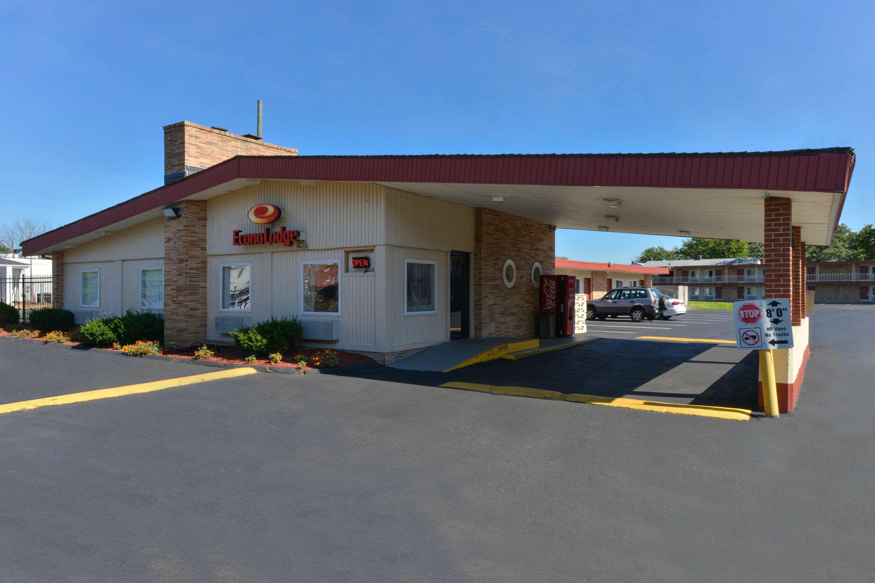 Economy Inn East Hartford CT - photo 28