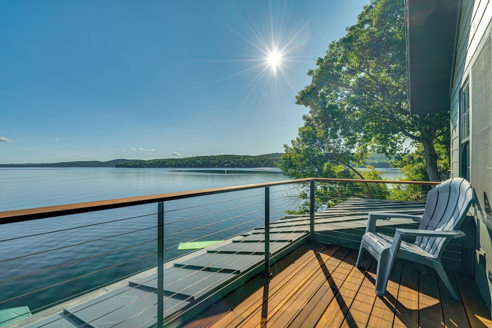Scenic Views Private Dock Lake Bomoseen Retreat — Fair Haven