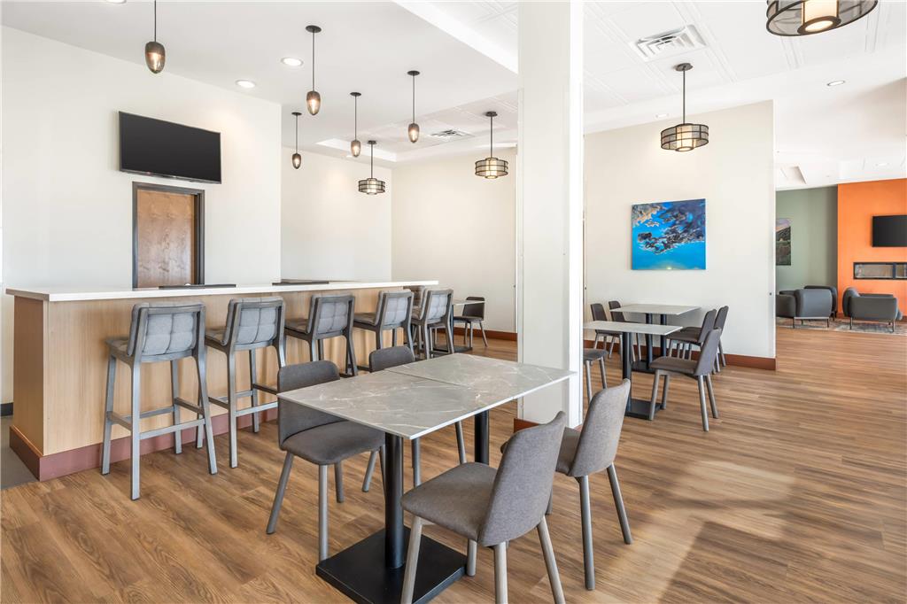 Radisson Hotel Pendleton Airport - photo 43