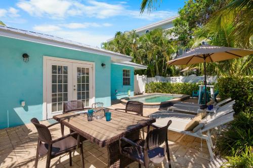 Private Palms — Holmes Beach — photo 2
