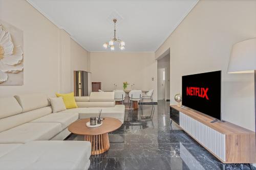 3BD Luxury Apartment close to Metro — 4-Star Luxury Hotel in Athens, Greece