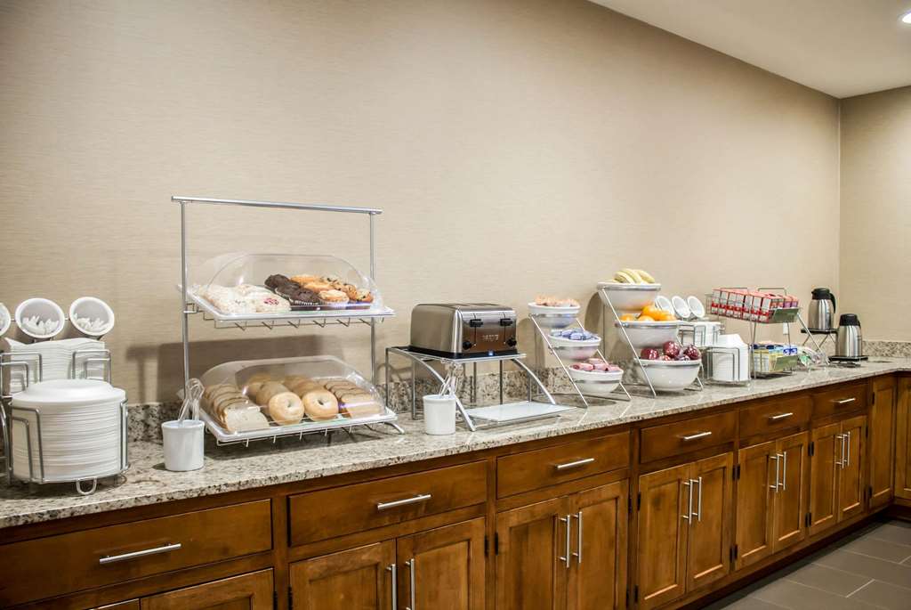 Comfort Suites Hartville North Canton - photo 40