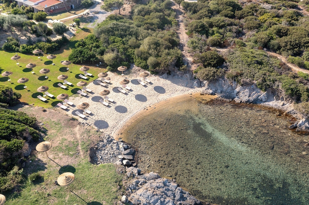 Cala Lupo Resort — Stintino
