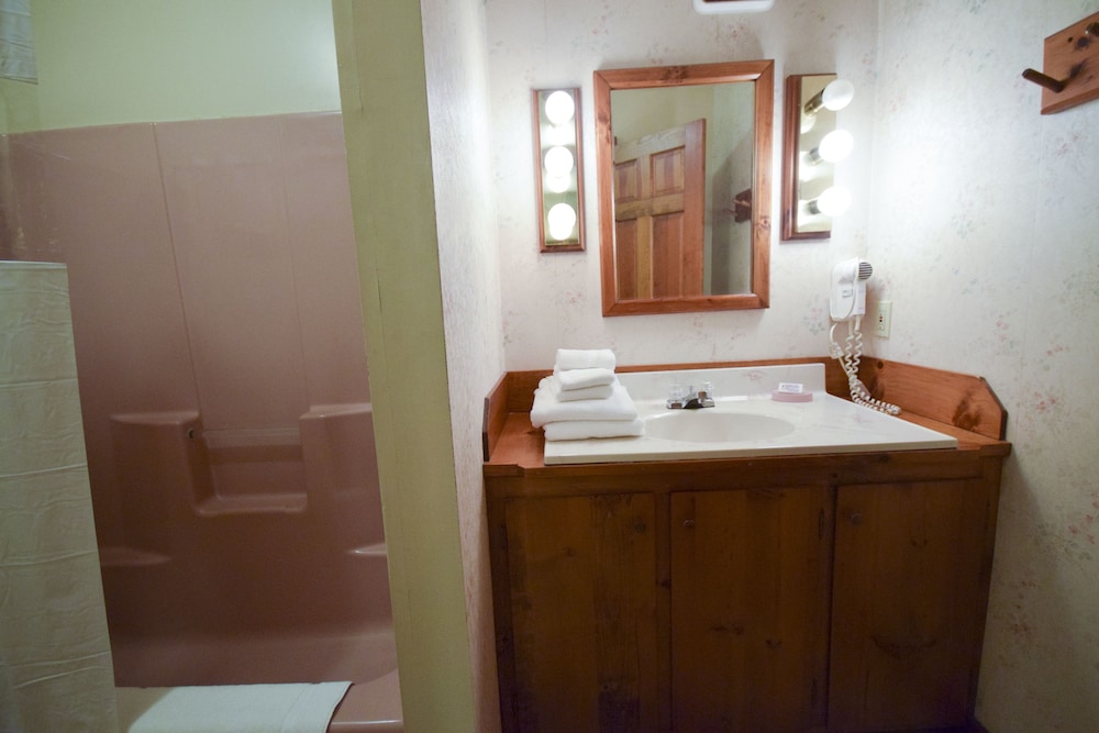 Stowe Cabins in the Woods - photo 35