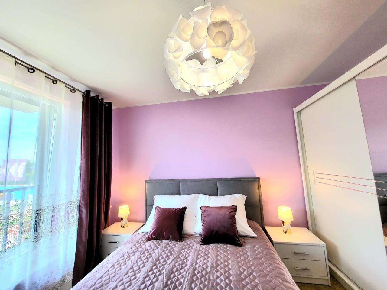 Eksclusive Apartment Paradise Down Town 6 Persons 3 Rooms — 4-Star Luxury Hotel in Krakow, Poland
