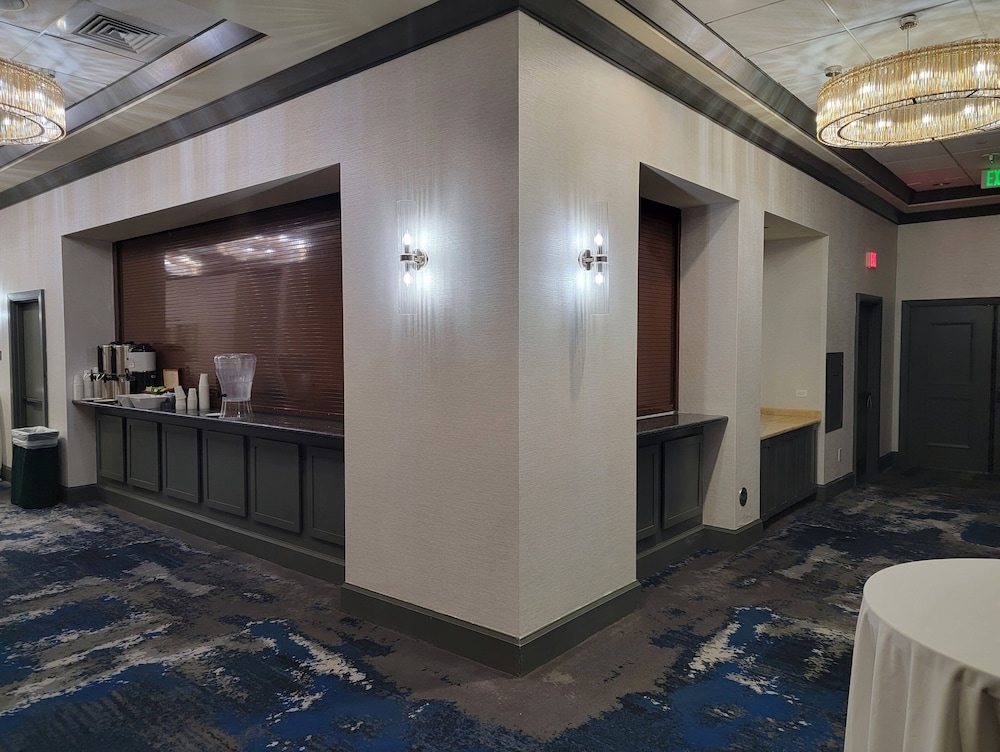 Crowne Plaza Dallas Downtown by IHG - photo 37