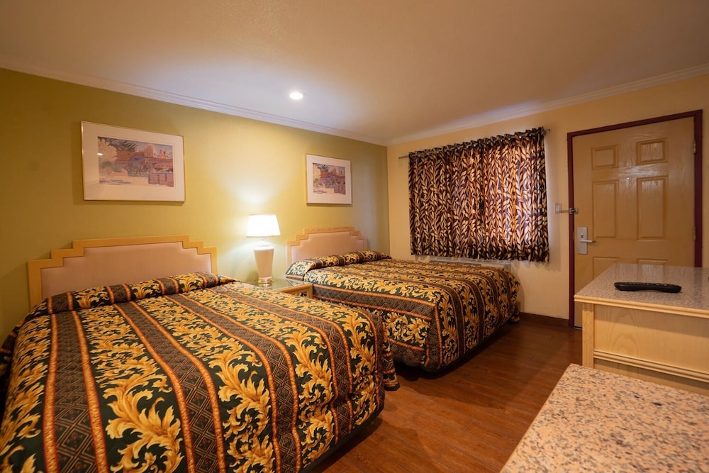 Sunstar Inn Los Banos near I 5 - photo 11