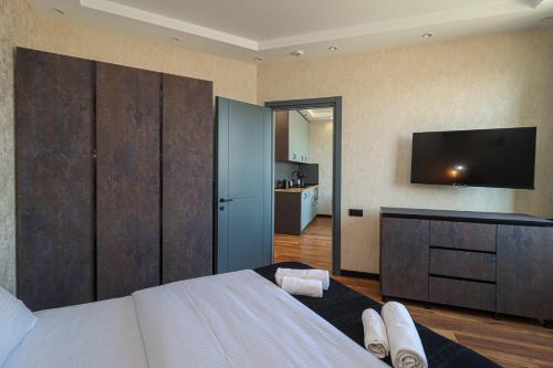 Super Stylish Apartment With Amazing Views By Wehost