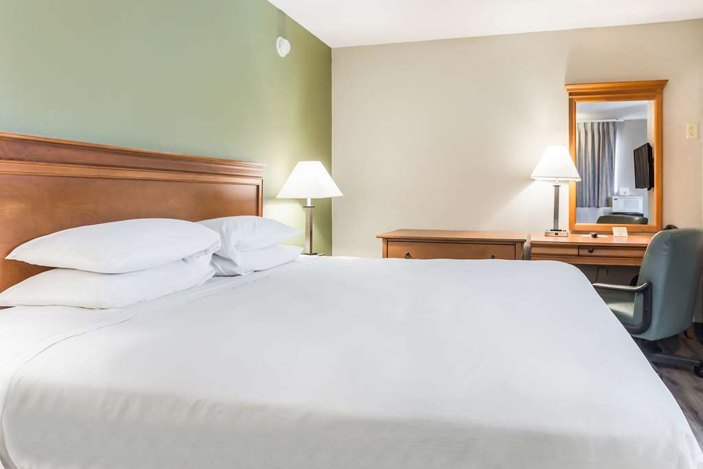 Americas Best Value Inn Lebanon MO - photo 24