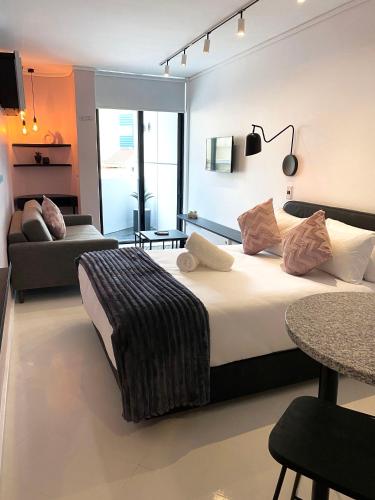 Stay Blissful at The Flamingo
