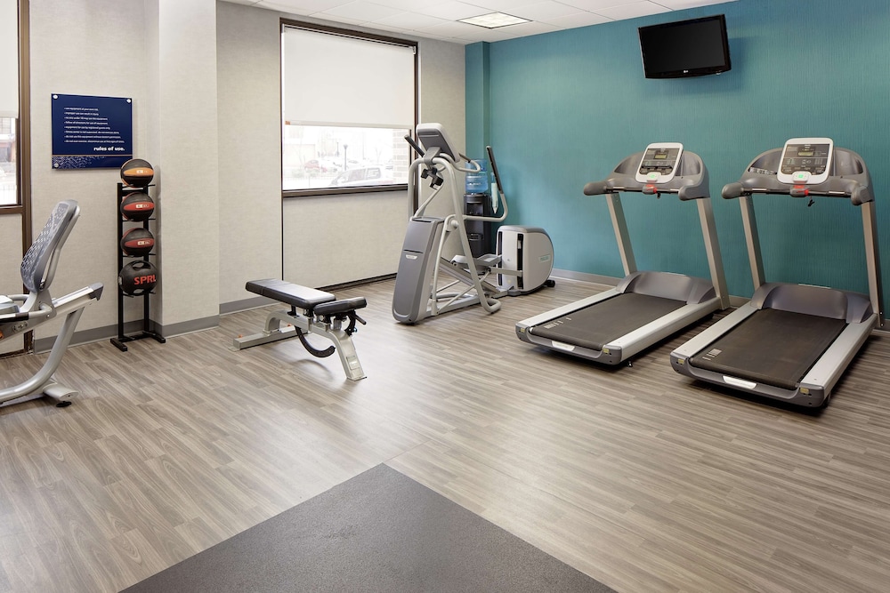 Hampton Inn Louisville Downtown - photo 25