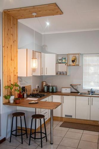 Marilyn's Cottage — 4-Star Luxury Hotel in White River, South Africa