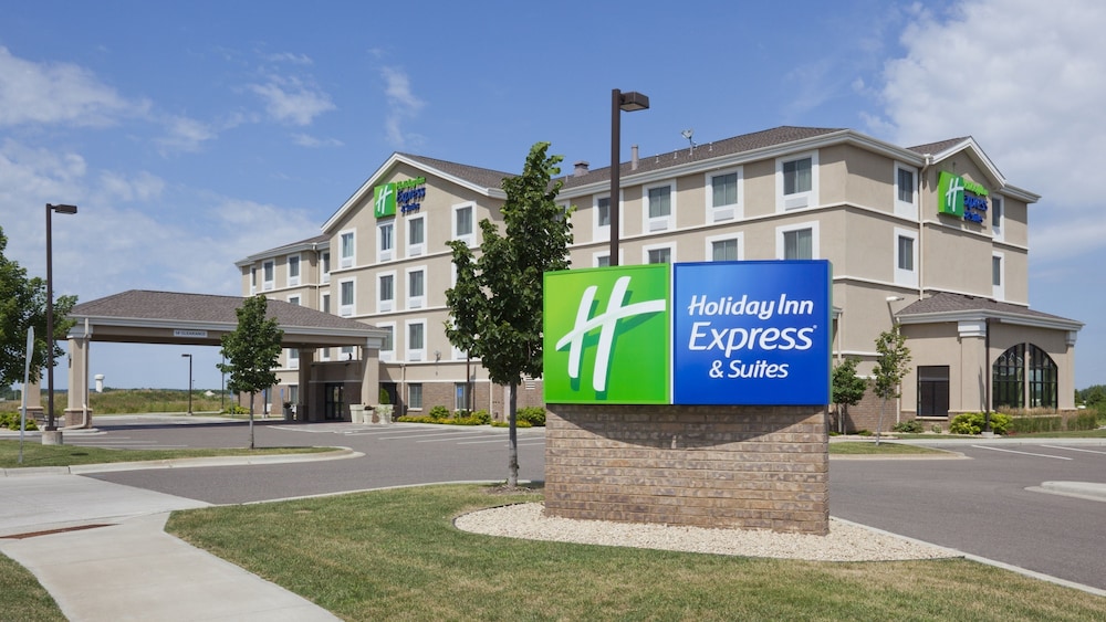 Holiday Inn Express Hotel & Suites Rogers by IHG in Rogers, United States