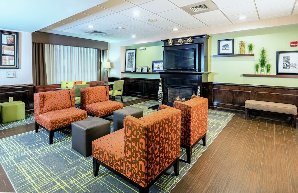 Hampton Inn Spring Lake Fayetteville - photo 5