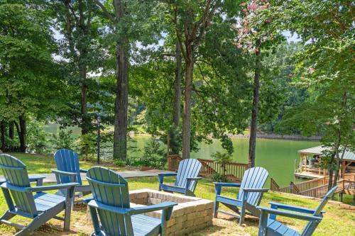 Hideaway Hill in Terrell, United States