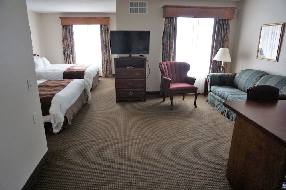 River Hills Hotel - photo 22