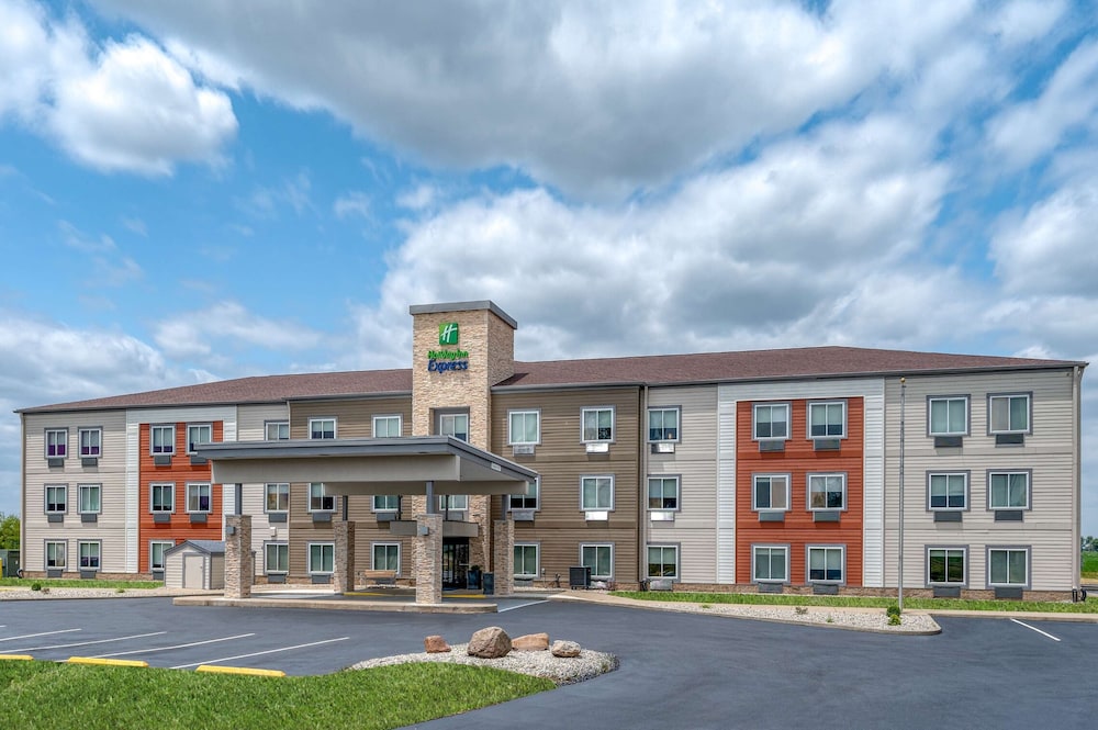 Holiday Inn Express Rensselaer by IHG - photo 43