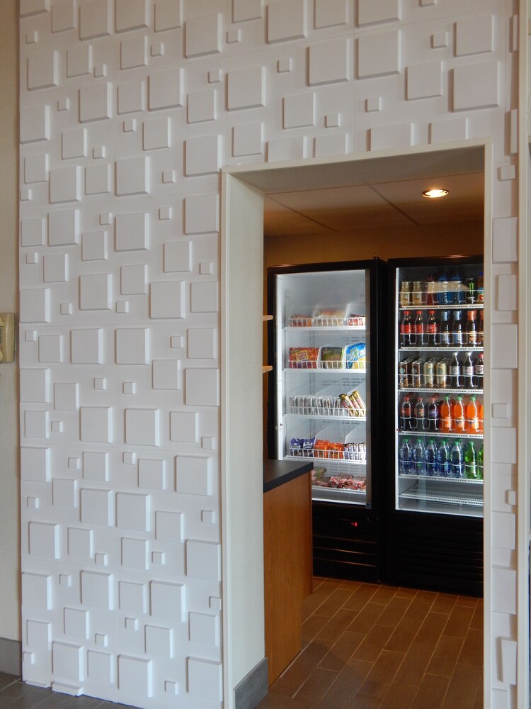 Ramada by Wyndham Clarion - photo 14