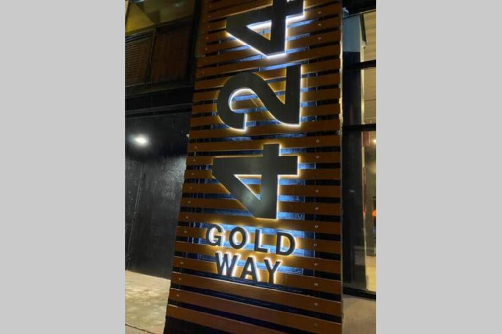 3E New Apartment 5 min from Downtown sleeps 4 — 4-Star Luxury Hotel in Pittsburgh, United States