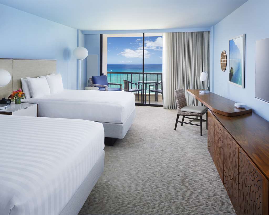 Hyatt Regency Waikiki Beach Resort & Spa - photo 4